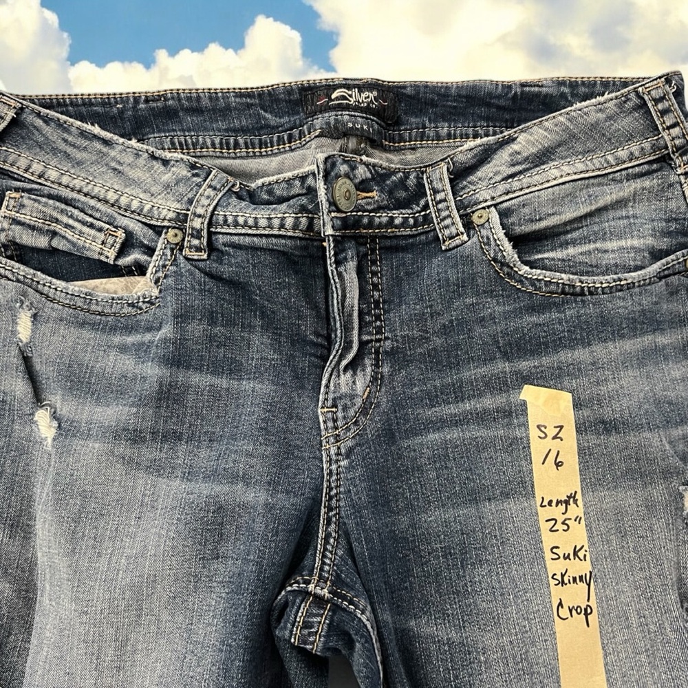 Silver Jeans Women's Size 16, Suki Skinny Crop, Length 25”